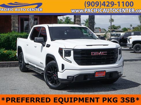 Used 2022 GMC Sierra 1500 Elevation w/ X31 Off-Road Package AWD/4WD image 1