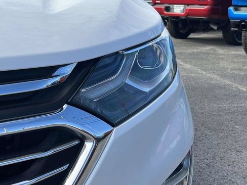 Used 2018 Chevrolet Equinox Premier FWD image 9