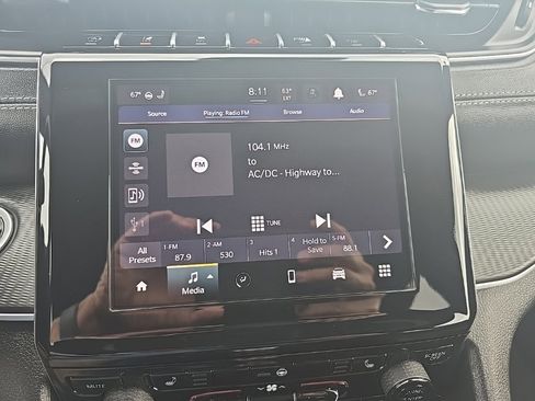 New 2025 Jeep Grand Cherokee L Altitude image 36