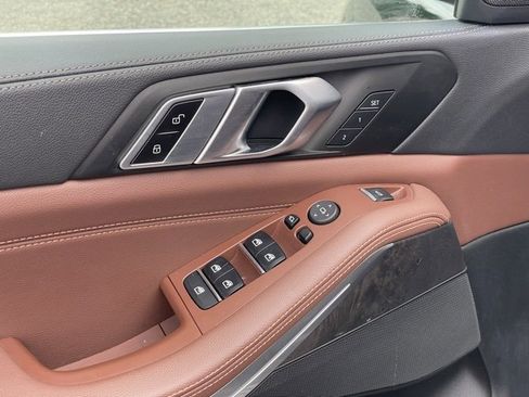 Certified 2022 BMW X5 xDrive40i image 12