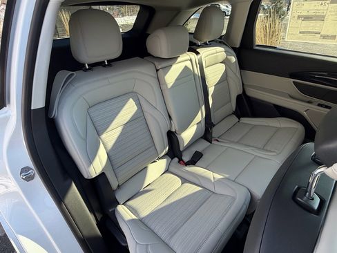 New 2026 Lincoln Nautilus Reserve image 15