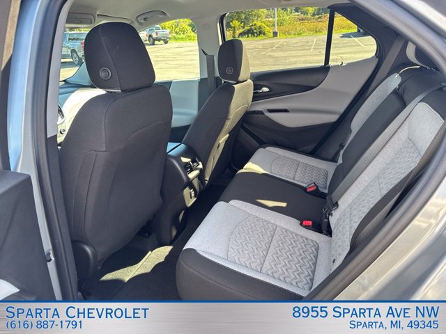 Used 2024 Chevrolet Equinox LT w/ Driver Convenience Package AWD/4WD image 24