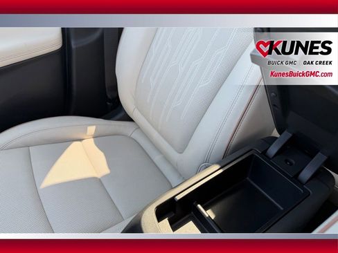 Used 2024 Buick Encore GX Avenir w/ Avenir Technology Package AWD/4WD image 14