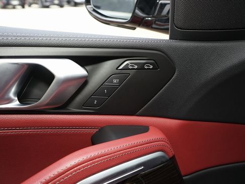 Used 2021 BMW X6 xDrive40i w/ Convenience Package image 25