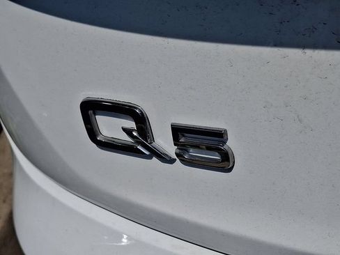 Used 2023 Audi Q5 2.0T Premium w/ Convenience Package AWD/4WD image 10