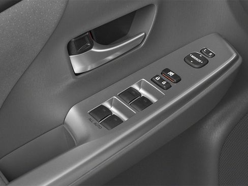 Used 2014 Toyota Prius V Five image 17