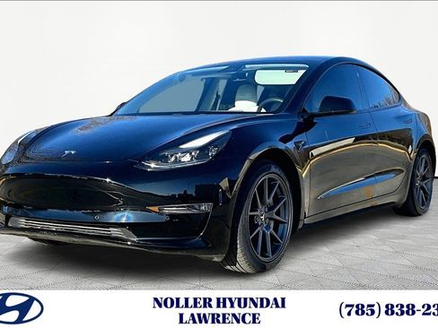 Used 2021 Tesla Model 3 Long Range image 1