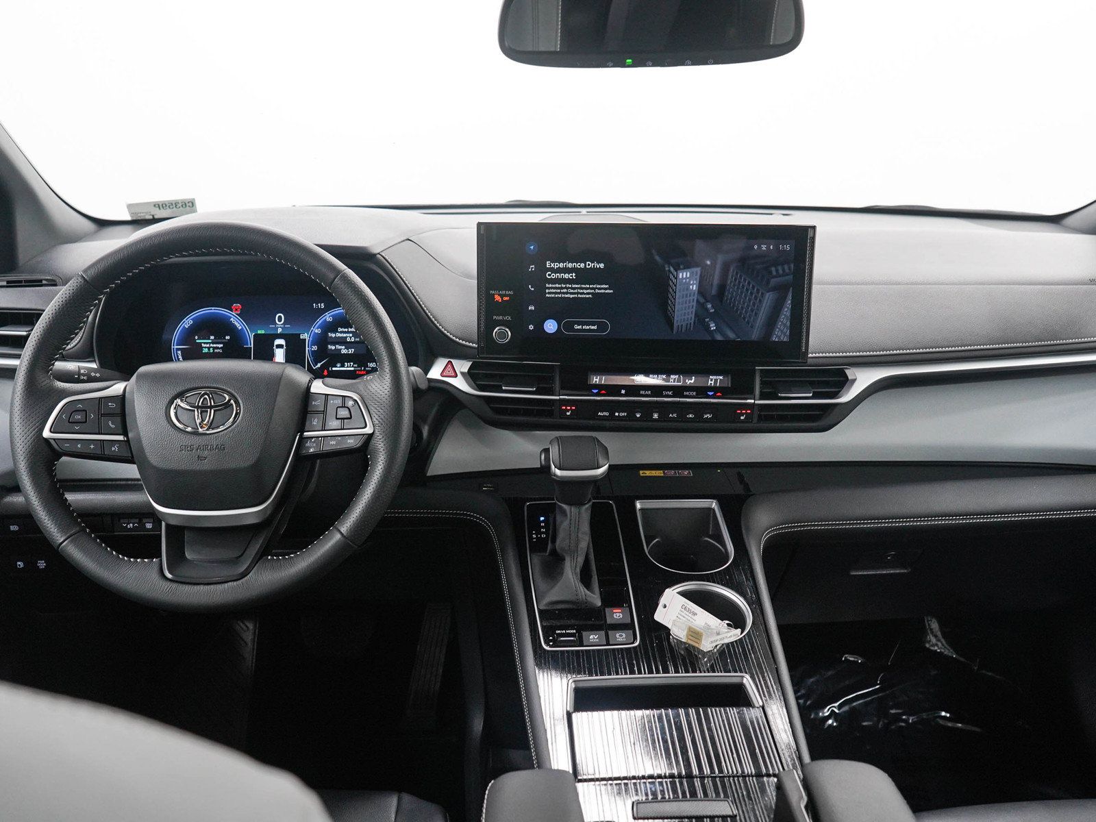 Used 2025 Toyota Sienna XSE AWD/4WD image 17
