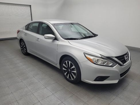 Used 2018 Nissan Altima 2.5 SV FWD image 13