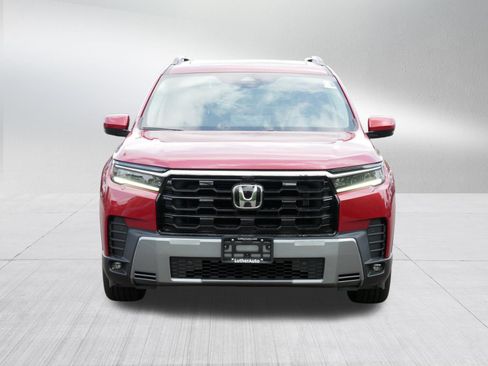 Used 2026 Honda Pilot image 2