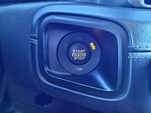 Used 2024 Jeep Wrangler Unlimited Sahara AWD/4WD image 17