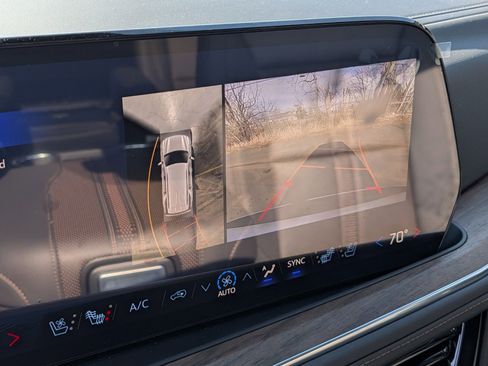 New 2026 Chevrolet Tahoe High Country AWD/4WD image 10