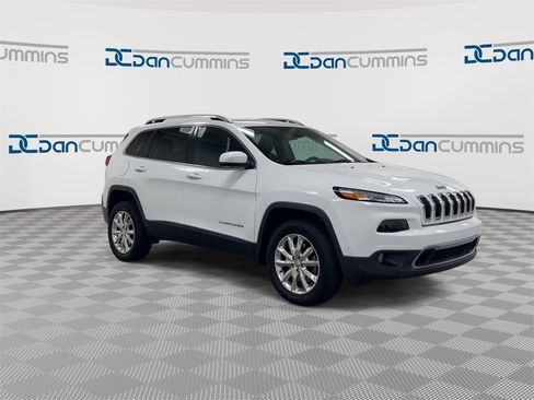 Used 2017 Jeep Cherokee Limited w/ Luxury Group image 2