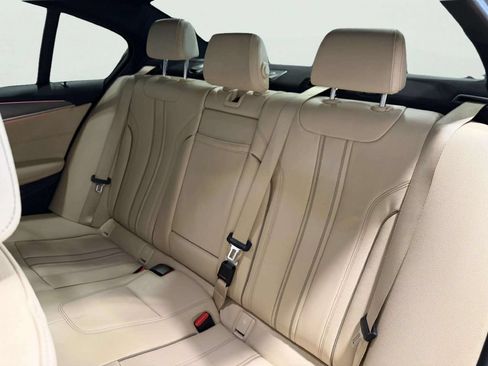 Used 2019 BMW 530i xDrive AWD/4WD image 19