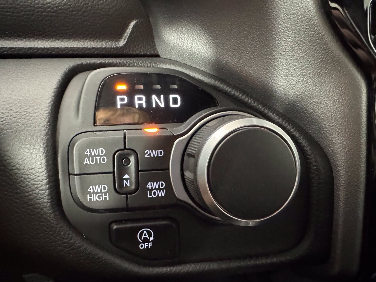 Used 2025 RAM 1500 Big Horn AWD/4WD image 23