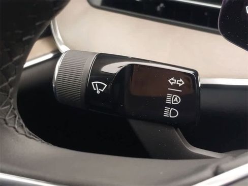 New 2025 Volvo EX90 Plus image 24