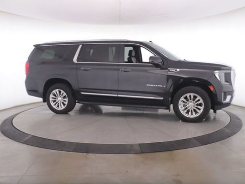 Used 2022 GMC Yukon XL Denali w/ Max Trailering Package AWD/4WD image 12