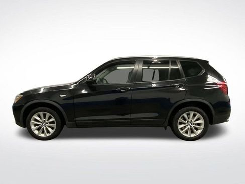 Used 2017 BMW X3 sDrive28i image 11