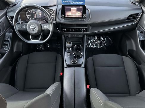 Used 2024 Nissan Rogue S image 12
