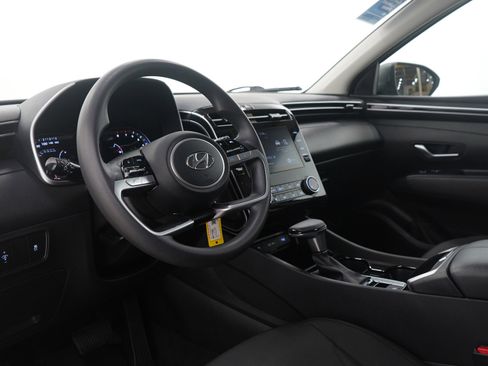 Used 2023 Hyundai Tucson SE w/ Cargo Package image 24