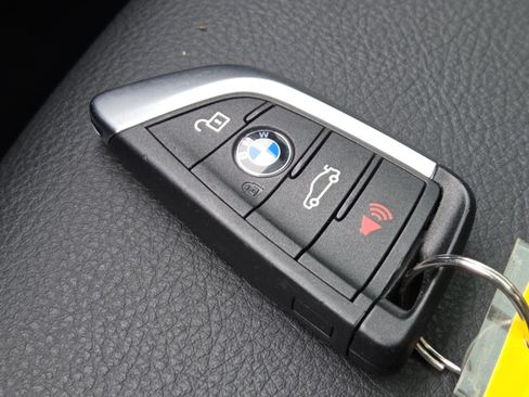 Used 2022 BMW X1 xDrive28i w/ Convenience Package AWD/4WD image 38