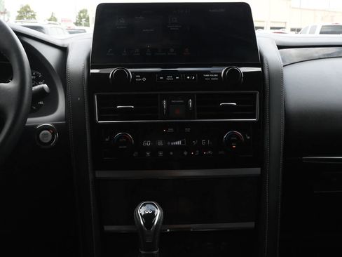 Used 2022 INFINITI QX80 Luxe w/ Cargo Package AWD/4WD image 12