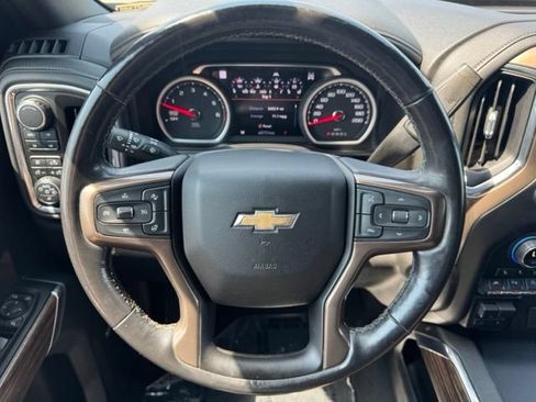 Used 2019 Chevrolet Silverado 1500 High Country w/ High Country Premium Package AWD/4WD image 27