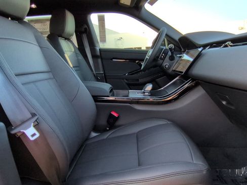 New 2026 Land Rover Range Rover Evoque Dynamic SE AWD/4WD image 26