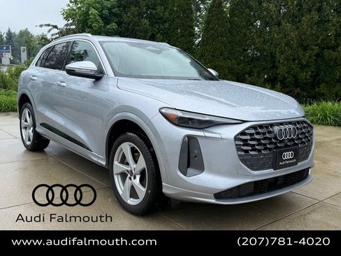 Used 2025 Audi Q5 Premium AWD/4WD image 1