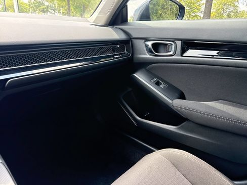 Used 2024 Honda Civic EX image 17