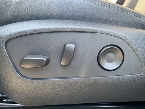 New 2026 Chevrolet Traverse High Country image 13