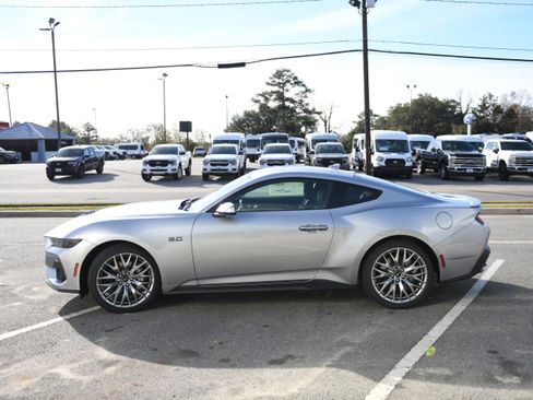 New 2026 Ford Mustang GT Premium image 9