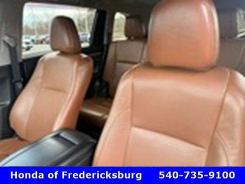 Used 2017 Toyota Highlander Limited image 31