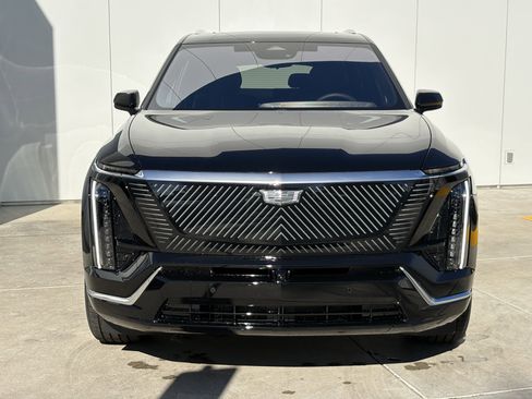 New 2026 Cadillac Vistiq Luxury w/ LPO, Floor Liner Package image 3