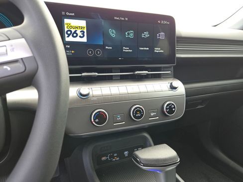 New 2026 Hyundai Kona SE image 11