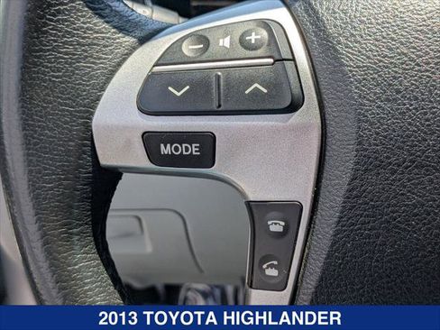 Used 2013 Toyota Highlander SE FWD image 14