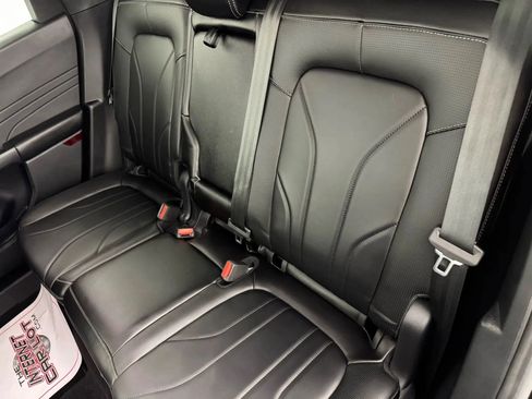 Used 2025 Ford Escape Platinum w/ Premium Technology Package image 38