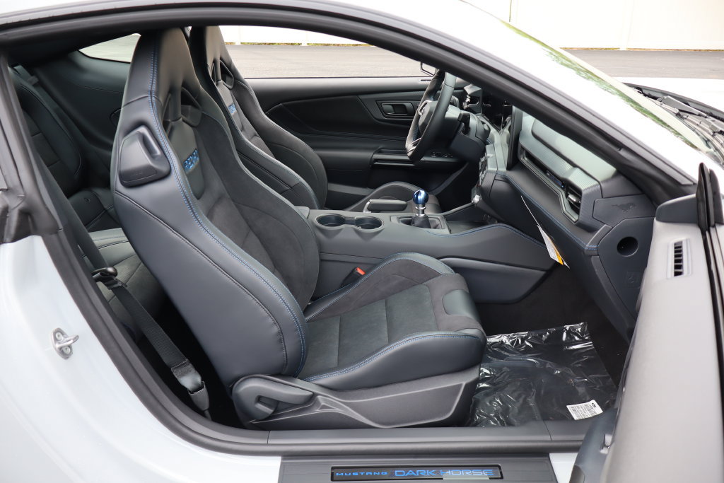 New 2026 Ford Mustang Dark Horse RWD image 32