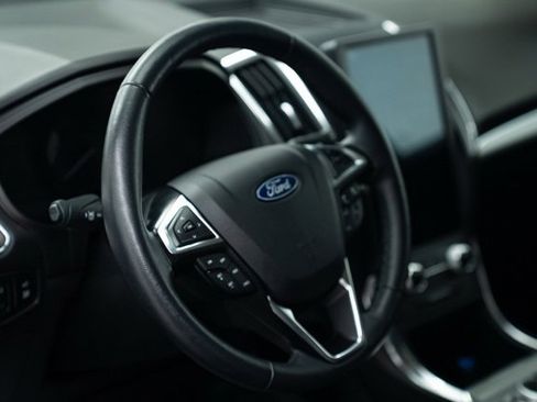 Used 2024 Ford Edge Titanium image 12