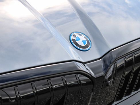 New 2026 BMW i5 eDrive40 w/ M Sport Package image 9