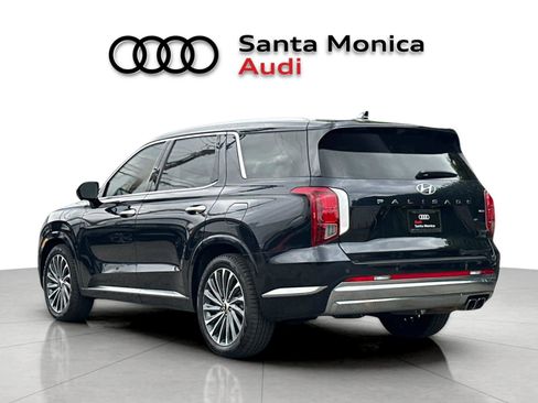 Used 2023 Hyundai Palisade Calligraphy w/ Cargo Package AWD/4WD image 6