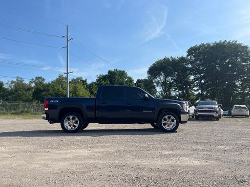 Used 2011 GMC Sierra 1500 SLE w/ Power Tech Package AWD/4WD image 6