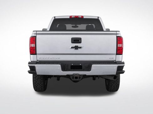 Used 2016 Chevrolet Silverado 2500 LTZ AWD/4WD image 7