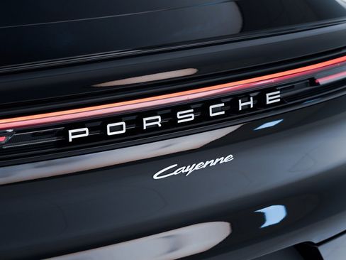 New 2026 Porsche Cayenne Coupe image 13