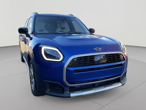 Certified 2025 MINI Cooper Countryman S w/ Comfort Package Max AWD/4WD image 6