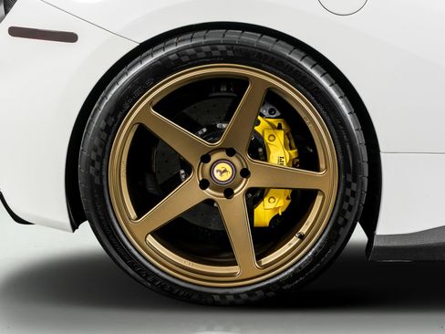 Used 2016 Ferrari 488 GTB image 9