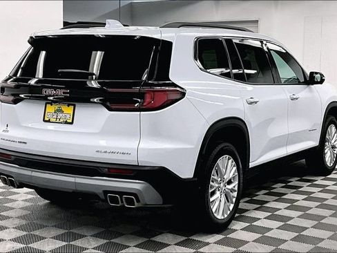 Used 2026 GMC Acadia Elevation w/ Elevation Premium Package AWD/4WD image 13