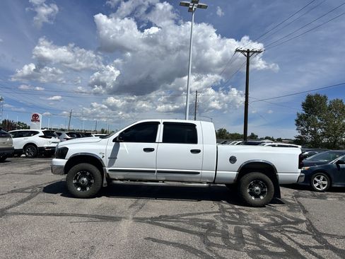 Used 2007 Dodge Ram 1500 Truck SLT w/ Trailer Tow Group AWD/4WD image 2