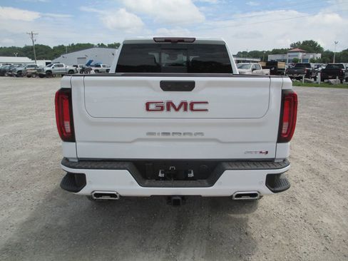 New 2026 GMC Sierra 1500 AT4 w/ AT4 Premium Package AWD/4WD image 7