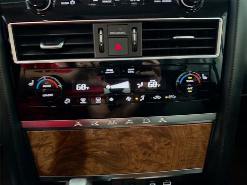 Used 2023 Nissan Armada SL image 14